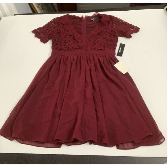 Lulus NWT Burgundy Lace Detail Dress - Picture 3 of 14